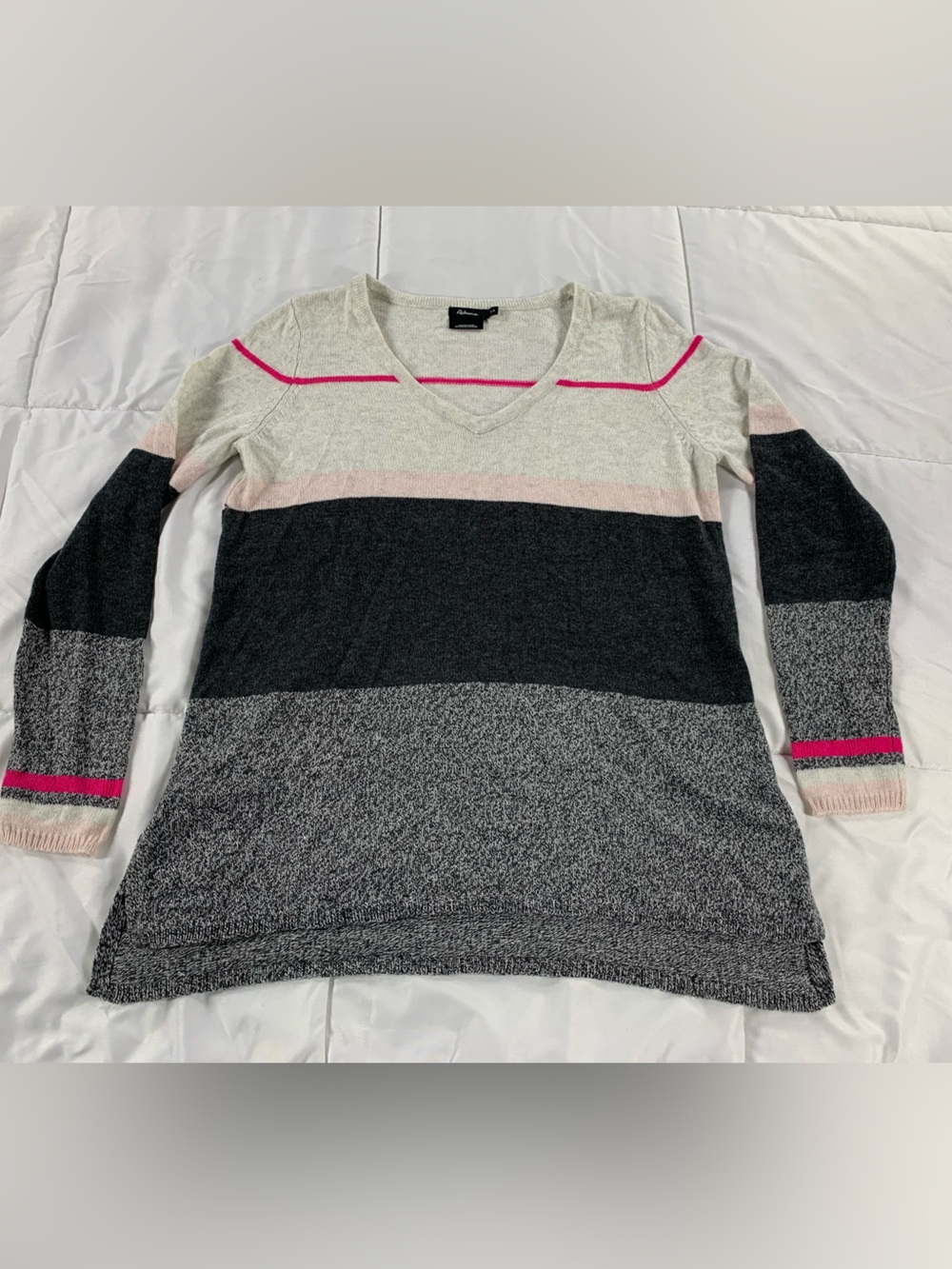 Pre loved REITMANS sweatshirt womens size L